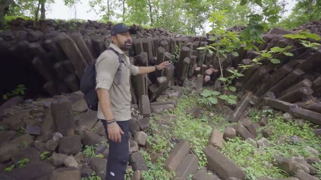 Mystery Hunter season 1 episode 2 on DiscoveryPlus