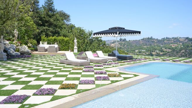 Battle of the Bling season 1 episode 2 on Discovery Plus