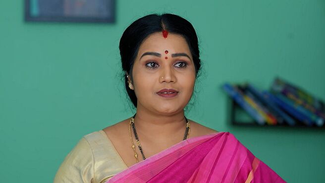 Kudumbasametham season 1 episode 24 on Zee5