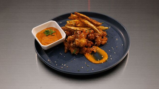 Cutthroat Kitchen: Knives Out season 1 episode 8 on Discovery Plus