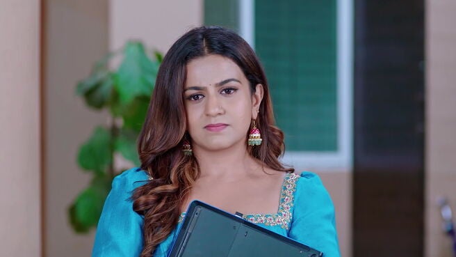 Karna season 1 episode 18 on Zee5