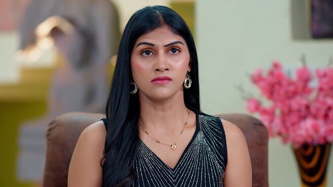 Kudumbasametham season 1 episode 50 on Zee5