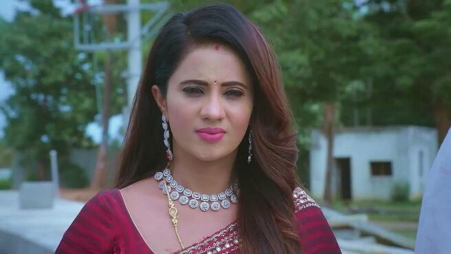 Brahmagantu season 1 episode 15 on Zee5