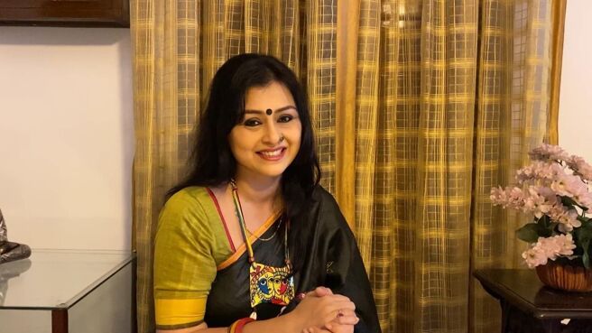 Priyo Tarakar Andarmahal season 1 episode 27 on Zee5