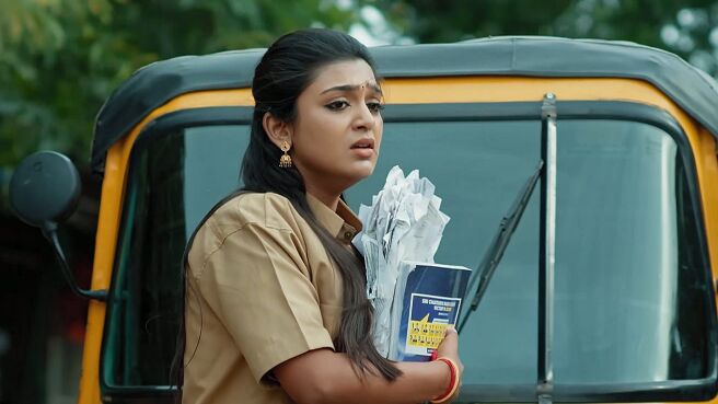 Auto Vijayashanthi season 1 episode 4 on Zee5