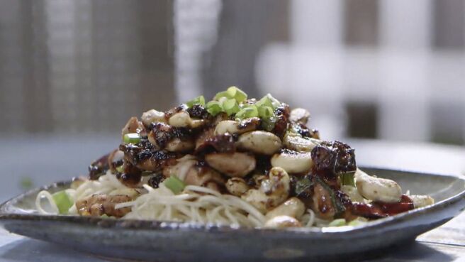 Ravinder's Kitchen season 1 episode 3 on Discovery Plus