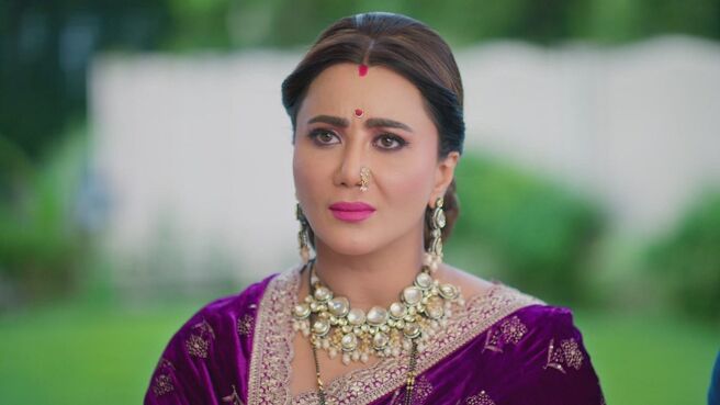 Vasudha season 1 episode 16 on Zee5