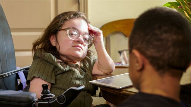 Jay & Pamela season 1 episode 3 on Discovery Plus