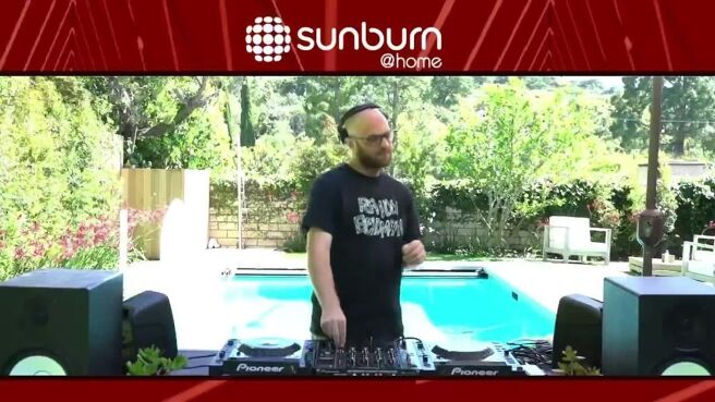 Sunburn at Home season 1 episode 101 on Zee5