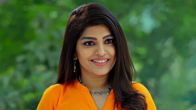 Ennallo Vechina Hrudayam season 1 episode 18 on Zee5