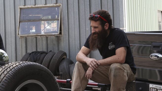 Fast N' Loud: Demolition Theater season 1 episode 17 on Discovery Plus