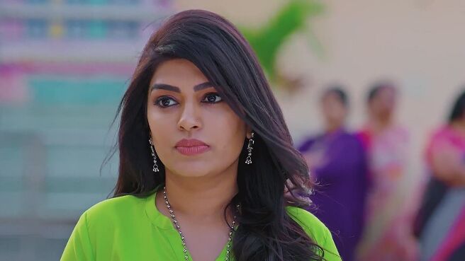 Ennallo Vechina Hrudayam season 1 episode 17 on Zee5