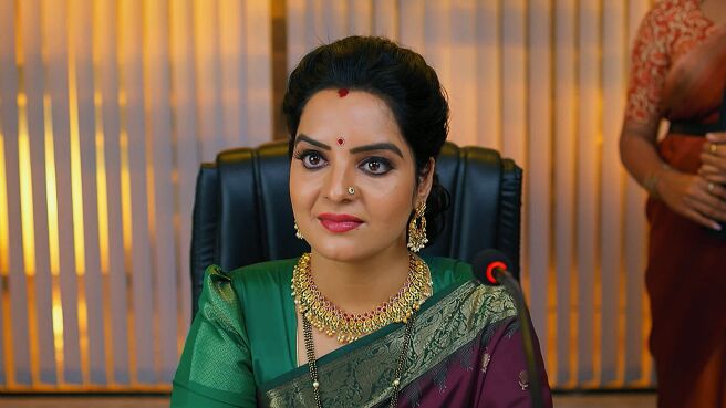 Kudumbasametham season 1 episode 8 on Zee5