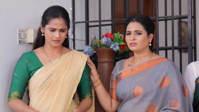 Mounam Pesiyadhe season 1 episode 11 on Zee5