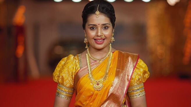 ZEE Natya Gaurav Puraskar 2024 season 1 episode 2 on Zee5