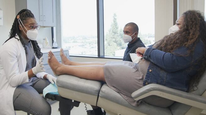 My Feet Are Killing Me season 1 episode 19 on DiscoveryPlus