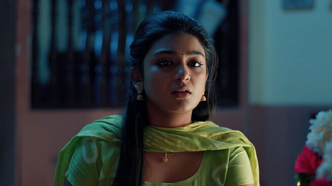 Auto Vijayashanthi season 1 episode 16 on Zee5