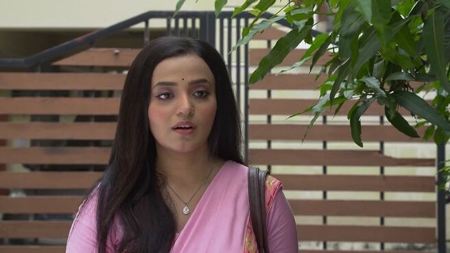 Anondi season 1 episode 1 on Zee5