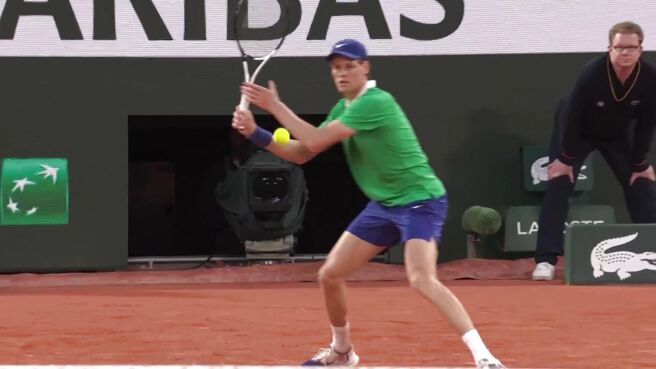 Drop Shot! Sinner Shows His Class With An Exquisite Drop Shot on Sony LIV
