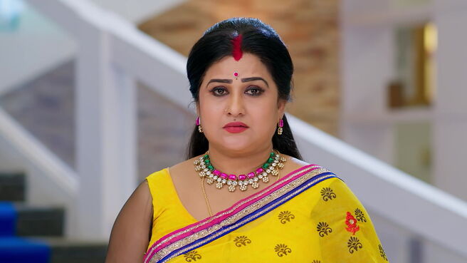 Kudumbasametham season 1 episode 34 on Zee5
