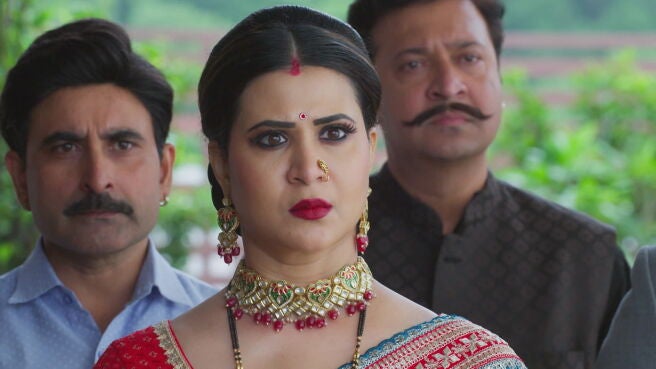 Smart Play - Vasudha season 1 episode 35 on Zee5