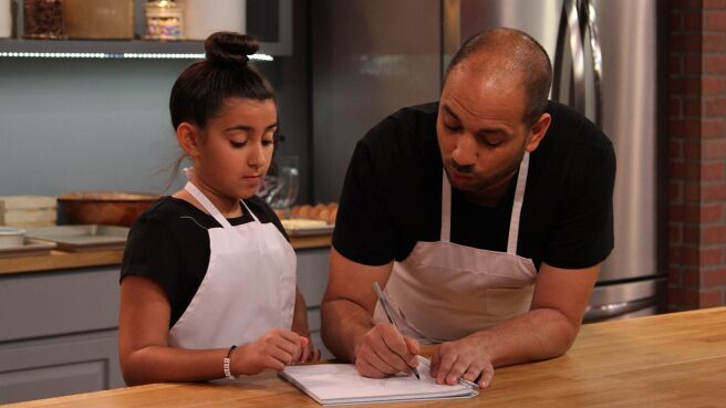 Buddy's Big Bakedown season 1 episode 17 on Discovery Plus