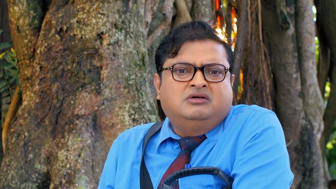 Sriman Bhogoban Das season 1 episode 3 on Zee5