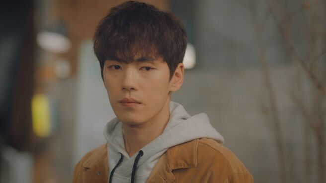 Welcome to Waikiki season 1 episode 8 on Zee5