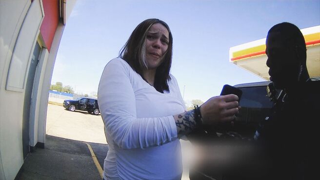 Bail Jumpers season 1 episode 2 on Discovery Plus