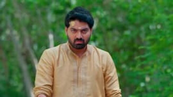 Parvathy season 1 episode 16 on Zee5