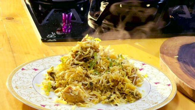 Indias 50 Best Dishes - Season 2 season 1 episode 22 on Zee5