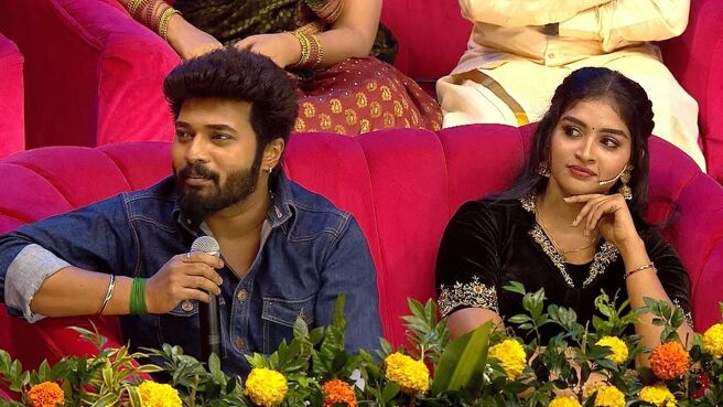 Karthigai Deepa Natchathira Navarathiri season 1 episode 1 on Zee5