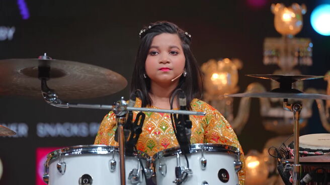 Sonar Jalsaghar season 1 episode 42 on Zee5