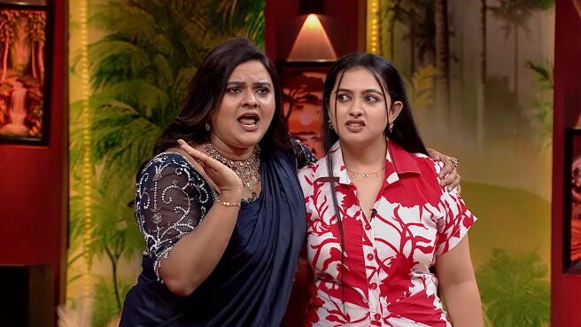 Family Assembly season 1 episode 3 on Zee5