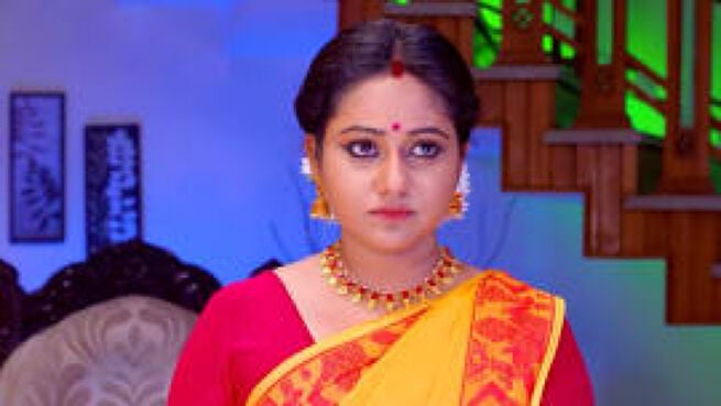 Mrs. Hitler season 1 episode 701 on Zee5