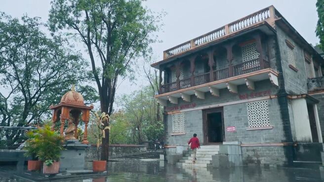 Ek Tha Raja season 1 episode 3 on Discovery Plus