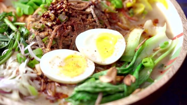 Pattay Ki Baat season 1 episode 13 on Zee5