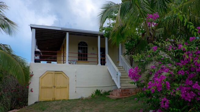 Bahamas Life season 1 episode 7 on Discovery Plus