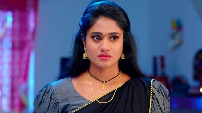 Jagadhatri season 1 episode 15 on Zee5