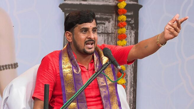 Gajar Kirtanacha Sohala Anandacha season 1 episode 28 on Zee5
