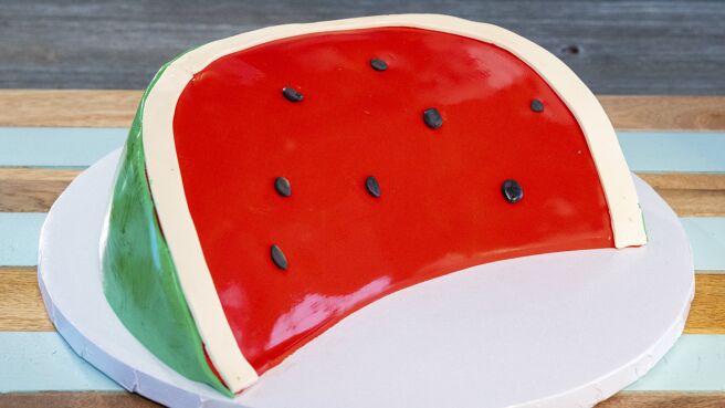 Summer Baking Championship season 1 episode 4 on Discovery Plus