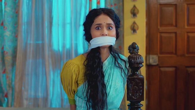 Puber Moyna season 1 episode 11 on Zee5
