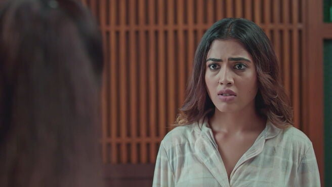 Smart Play - Amruthadhaare season 1 episode 9 on Zee5