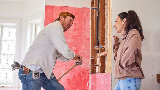 Fixer Upper: The Castle season 1 episode 3 on Discovery Plus