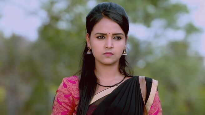 Parinayam season 1 episode 47 on Zee5