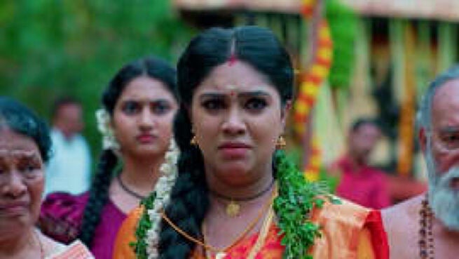 Parvathy season 1 episode 17 on Zee5