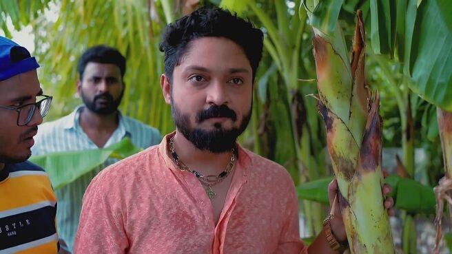 Puber Moyna season 1 episode 9 on Zee5