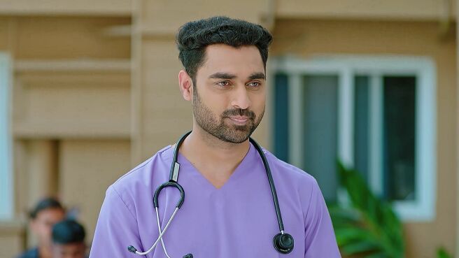 Karna season 1 episode 3 on Zee5