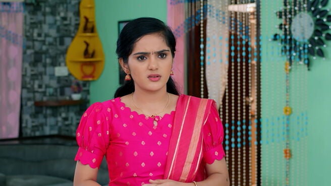 Kudumbasametham season 1 episode 42 on Zee5