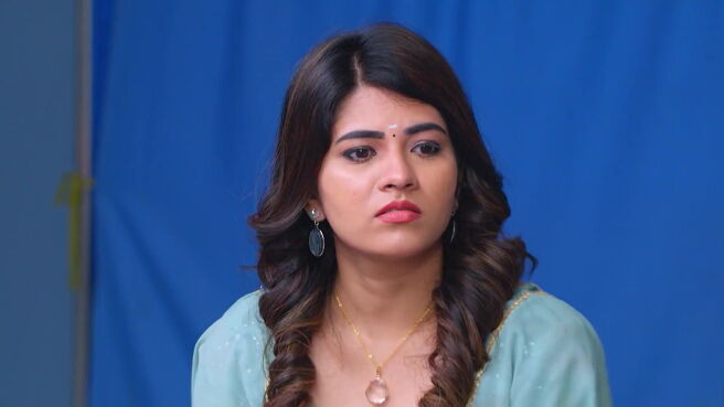 Annamalai Kudumbam season 1 episode 11 on Zee5